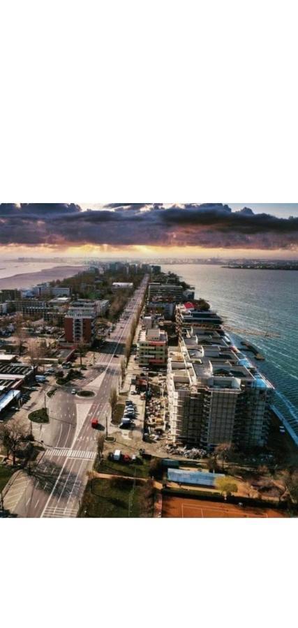 Deluxe Lake View Mamaia Eksteriør bilde